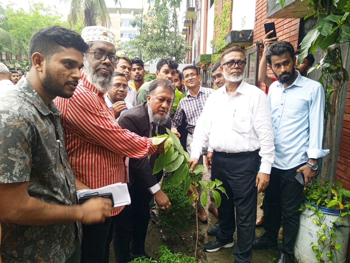 একটা গাছ সদকায়ে জারিয়া হিসেবে কাজ করে – এড. সাখাওয়াত