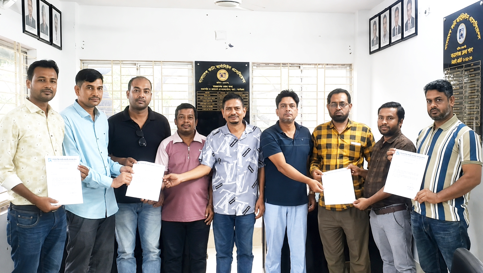 বাংলাদেশ ফটো জার্নালিস্ট এসোসিয়েশন নারায়ণগঞ্জ জেলা শাখার স্থায়ী সদস্য হলেন আরো ৪ জন