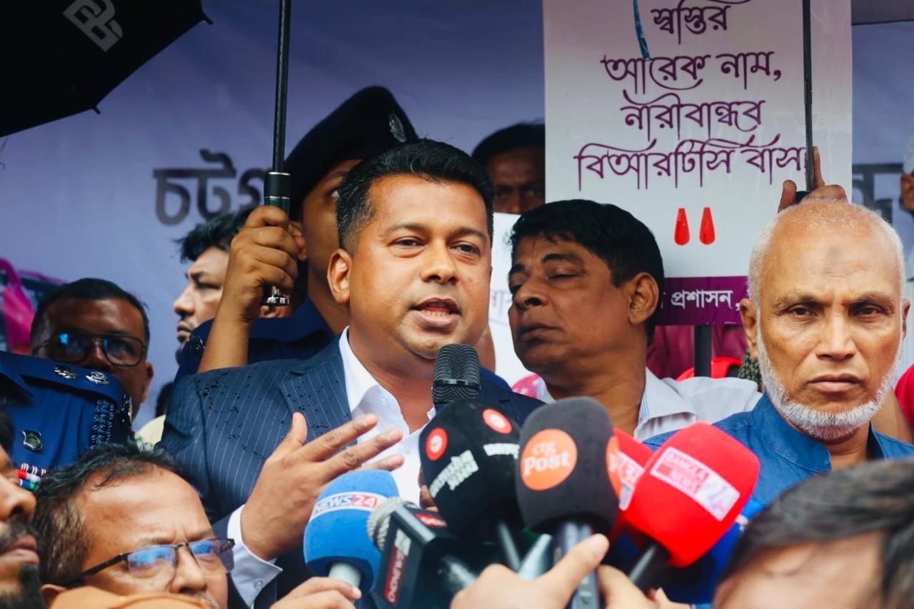 চট্টগ্রামে নারীদের জন্য চালু হলো বিশেষ বাসসেবা