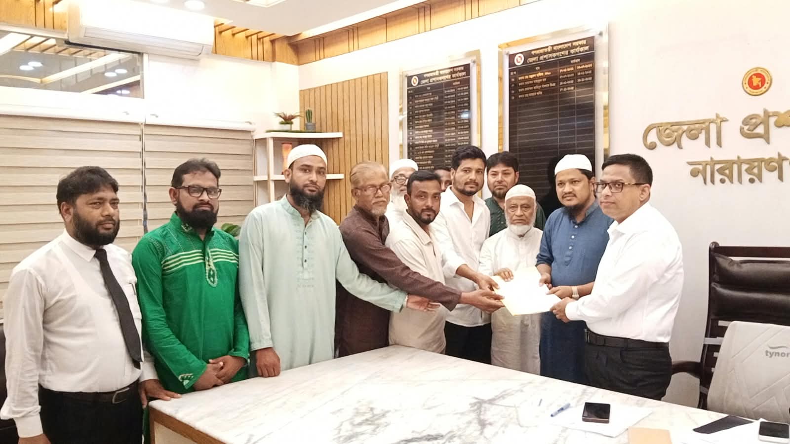 ৫ সেপ্টেম্বর ৬ দফার দাবিতে লংমার্চ: নারায়ণগঞ্জে ডিসি-এসপির সাথে ১১ দলীয় নেতাদের সাক্ষাৎ