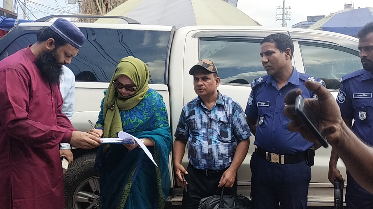 সোনারগাঁয়ে ভ্রাম্যমান আদালতের অভিযান,৩ প্রতিষ্ঠানের ৬ লক্ষ টাকা জরিমানা