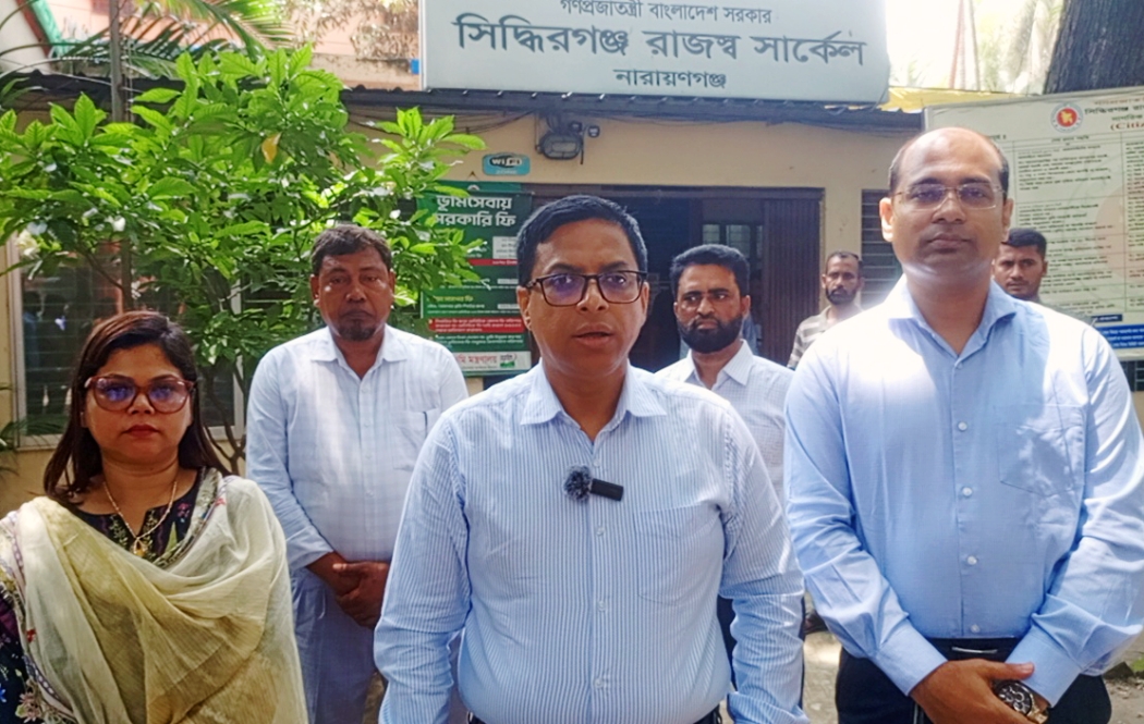 লোকবলের প্রয়োজন হলে বৈধ পন্থায় নিয়োগ করা হবে – জেলা প্রশাসক