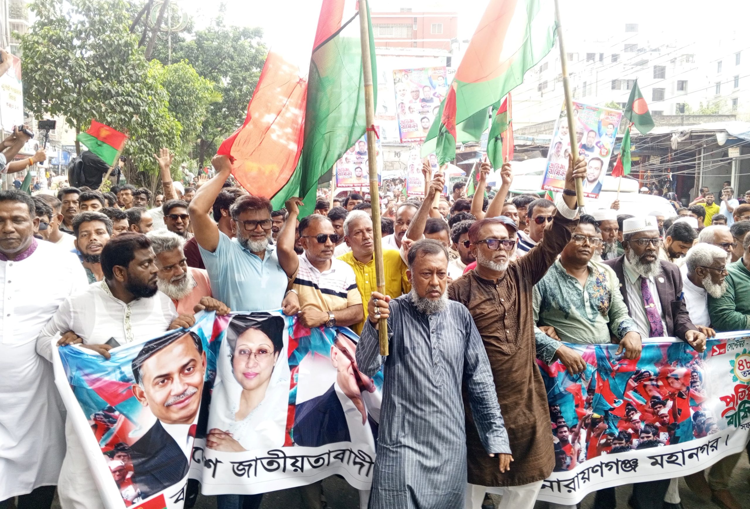 বিএনপি ৪৮তম প্রতিষ্ঠাবার্ষিকী উপলক্ষে মহানগর বিএনপির জাকজমকপূর্ণ বর্ণাঢ্য র‌্যালি