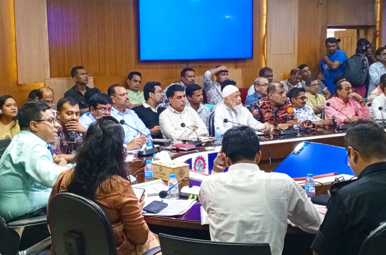 শারদীয় দুর্গাপূজা নিরাপদ, শান্তিপূর্ণ ও উৎসবমুখর পরিবেশে উদযাপন হবে – জেলা প্রশাসক