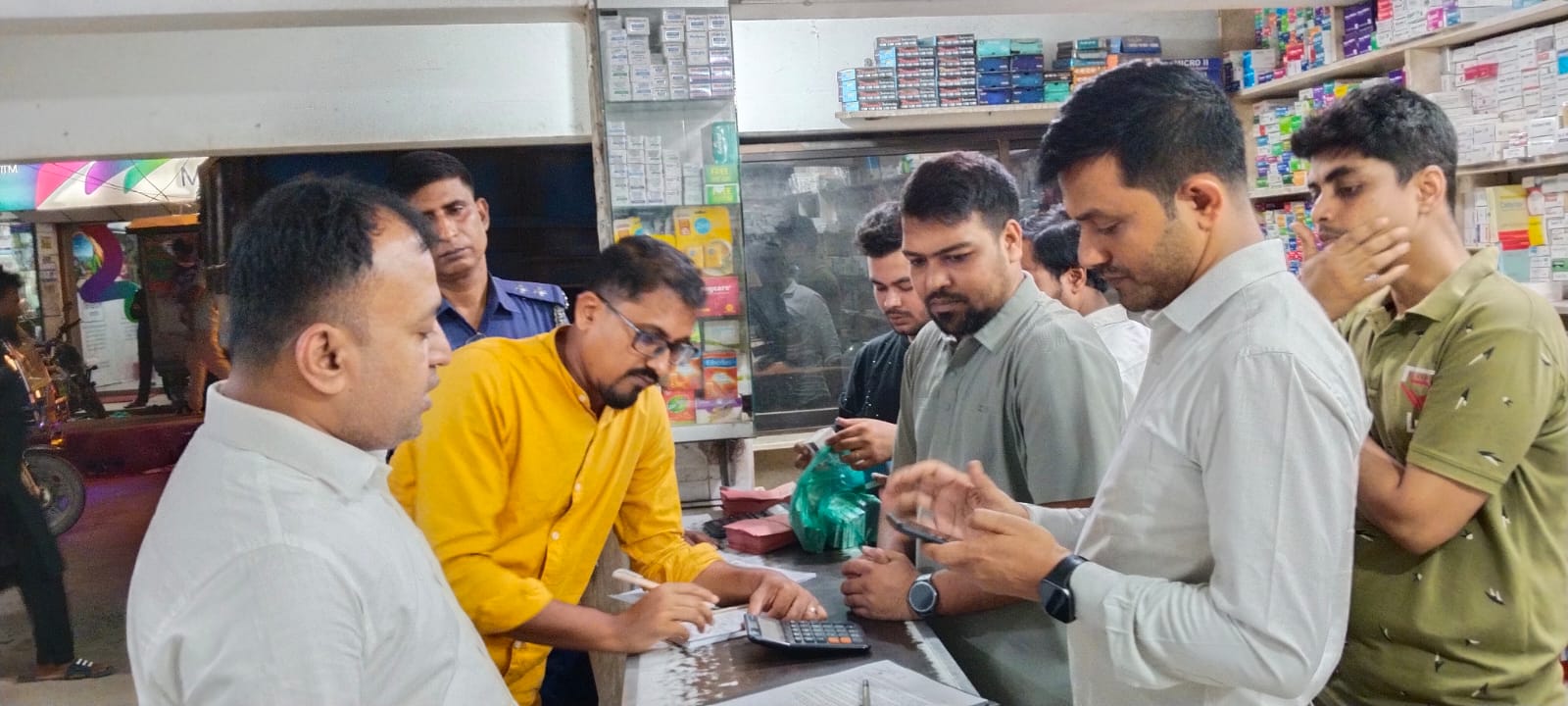 সোনারগাঁয়ে ভ্রাম্যমাণ আদালতের অভিযানে চার প্রতিষ্ঠানের জরিমা