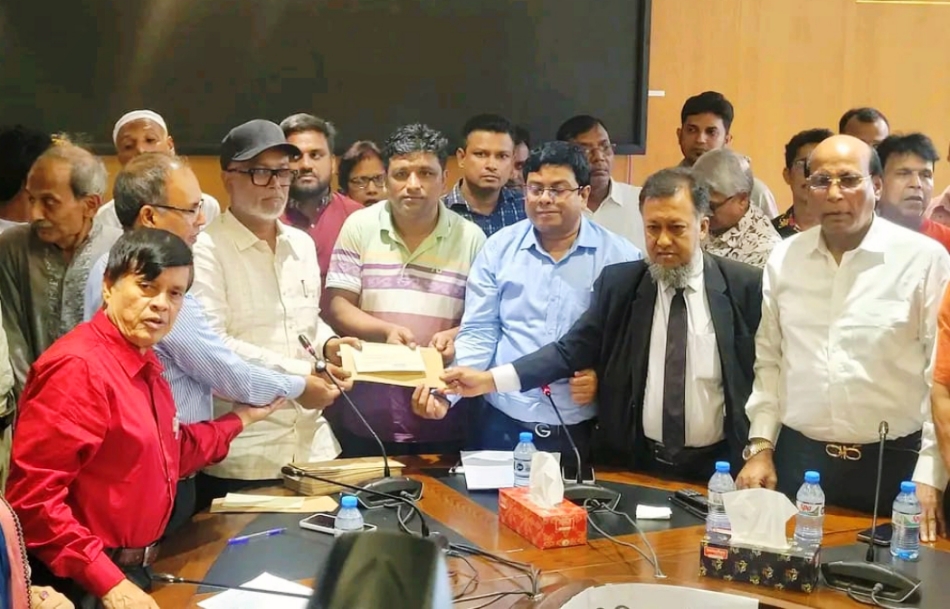 একটি গোষ্ঠী সব সময় দেশের বদনাম করার চেষ্টা করে – এড. সাখাওয়াত